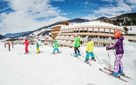 Die Talabfahrt endet direkt am Hotel